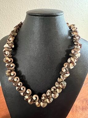 Shell Necklace Choker from Hawaii Cruise Beach Vacation Festival Trending